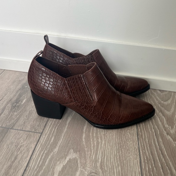 Cowboy Boots - Picture 3 of 4